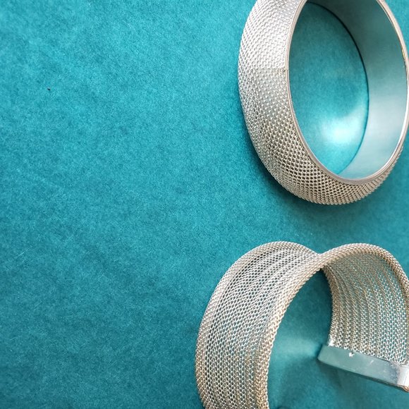 2 for 10$ 2 mesh bracelets silver tone - Picture 4 of 4